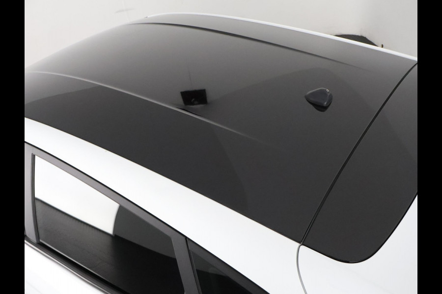 Ford Fiesta 1.1 Trend Sport | Navigatie | Apple Carplay & AndroidAUTO | Privacy Glass |