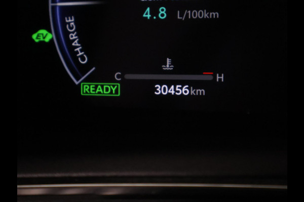 Toyota Corolla Hybrid 140 Business | Stuur-/& Stoelverwarming | Apple Carplay & AndroidAUTO | Navigatie