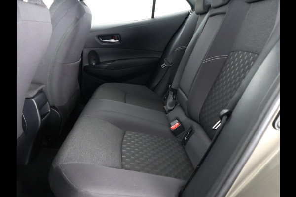 Toyota Corolla Hybrid 140 Business | Stuur-/& Stoelverwarming | Apple Carplay & AndroidAUTO | Navigatie
