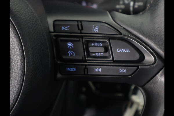 Toyota Yaris 1.5 Hybrid Business Black Edition | Apple Carplay & AndroidAUTO | Privacy Glass |