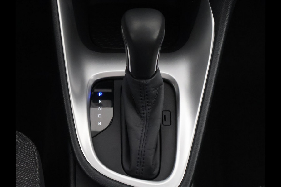 Toyota Yaris 1.5 Hybrid Business Black Edition | Apple Carplay & AndroidAUTO | Privacy Glass |