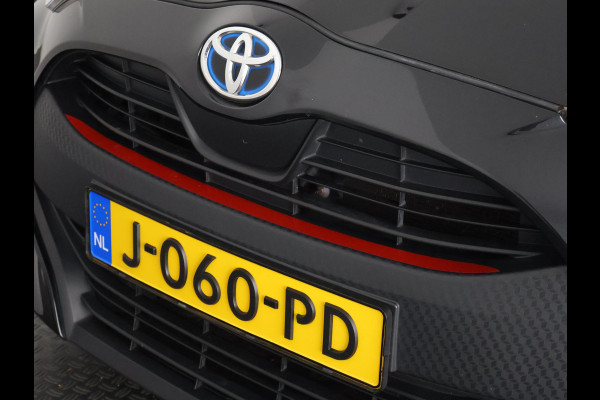 Toyota Yaris 1.5 Hybrid Business Black Edition | Apple Carplay & AndroidAUTO | Privacy Glass |