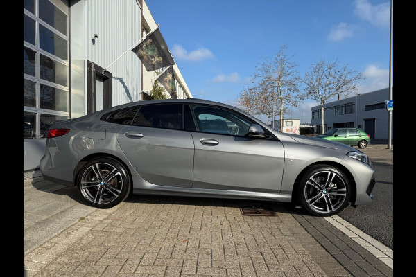 BMW 2 Serie Gran Coupé 218i High Executive M Sport LEER/PANO