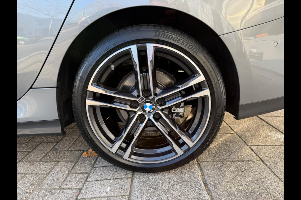 BMW 2 Serie Gran Coupé 218i High Executive M Sport LEER/PANO