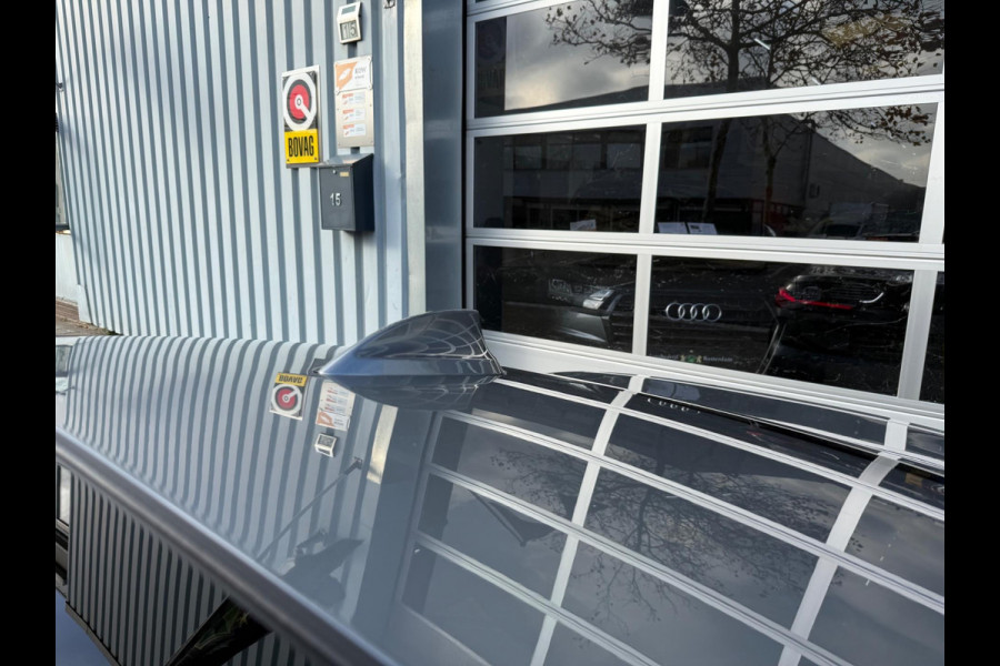 BMW 2 Serie Gran Coupé 218i High Executive M Sport LEER/PANO