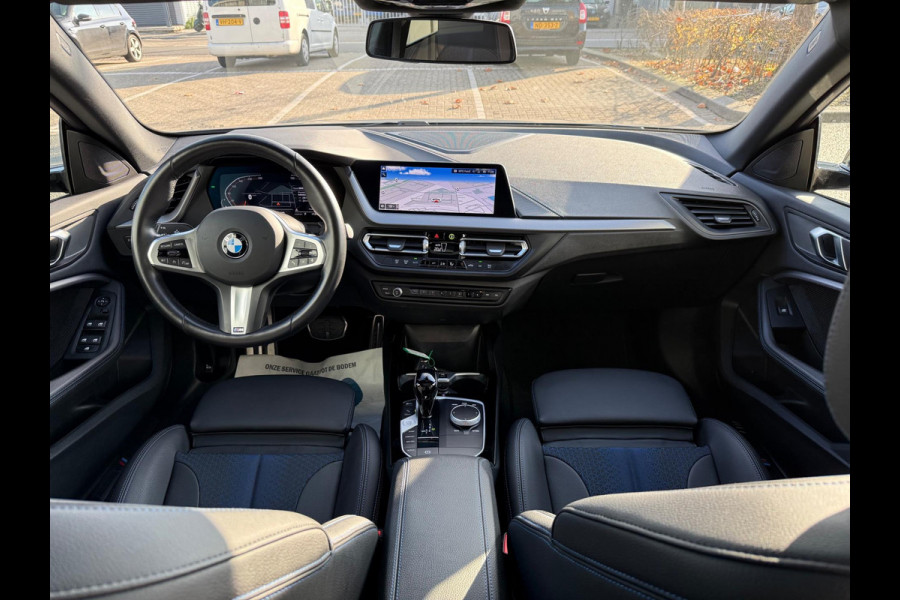 BMW 2 Serie Gran Coupé 218i High Executive M Sport LEER/PANO