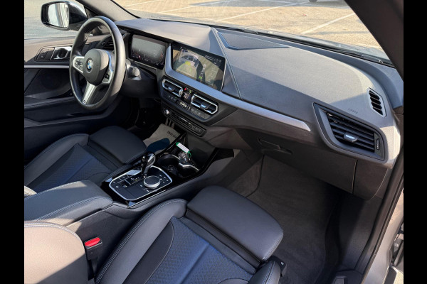 BMW 2 Serie Gran Coupé 218i High Executive M Sport LEER/PANO