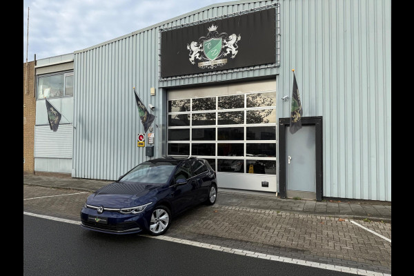 Volkswagen Golf 1.5 eTSI Style LED/LMV17/PDC/NAVI/VIRTU/PANO