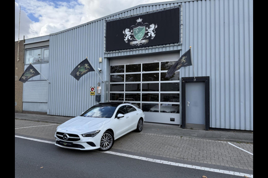 Mercedes-Benz CLA-Klasse 250e AMG CAM/LMV-18/LEER/NAVI/PANO
