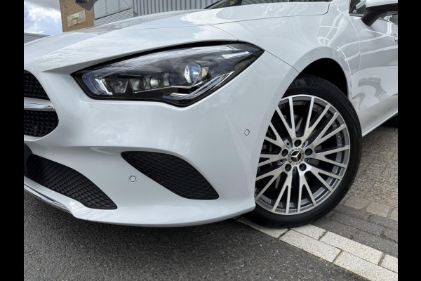 Mercedes-Benz CLA-Klasse 250e AMG CAM/LMV-18/LEER/NAVI/PANO