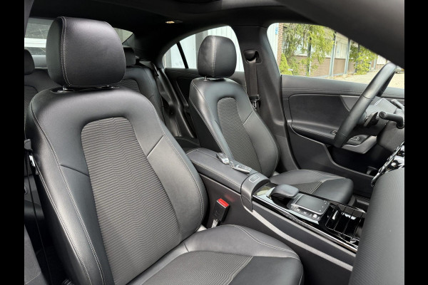 Mercedes-Benz CLA-Klasse 250e AMG CAM/LMV-18/LEER/NAVI/PANO