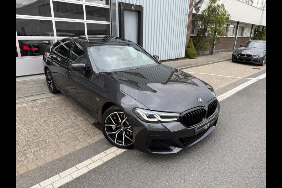 BMW 5 Serie 530e High Executive M-Sport 360º CAM/LEER/PANO