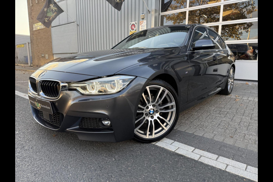 BMW 3-serie 320i M Performance CARPLAY/LED/CAM/M18/LEER/NAVI