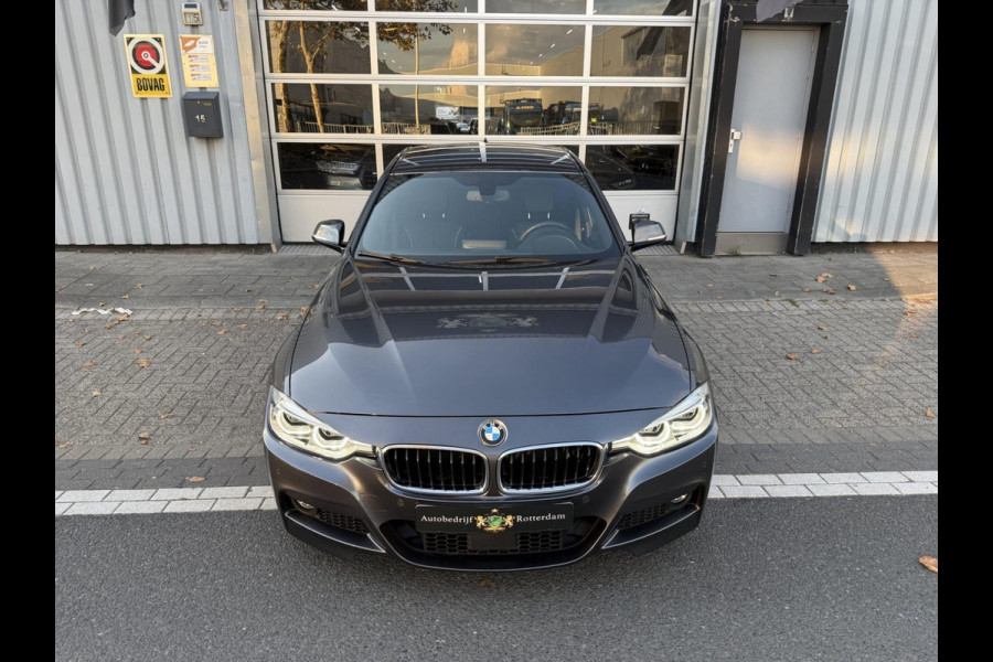 BMW 3-serie 320i M Performance CARPLAY/LED/CAM/M18/LEER/NAVI