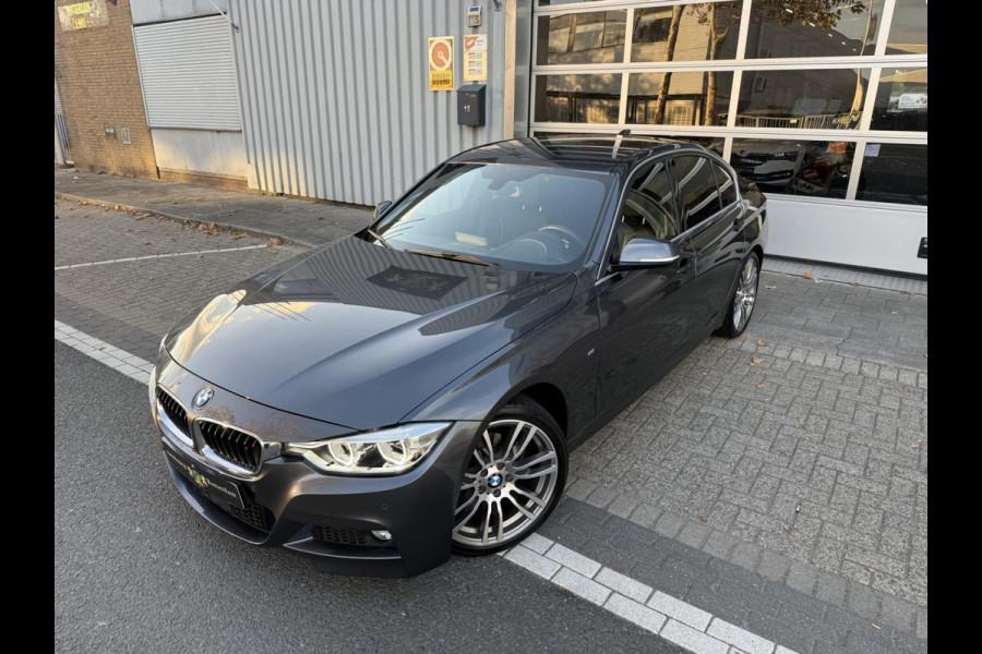 BMW 3-serie 320i M Performance CARPLAY/LED/CAM/M18/LEER/NAVI