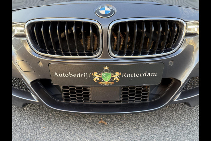 BMW 3-serie 320i M Performance CARPLAY/LED/CAM/M18/LEER/NAVI