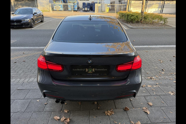 BMW 3-serie 320i M Performance CARPLAY/LED/CAM/M18/LEER/NAVI