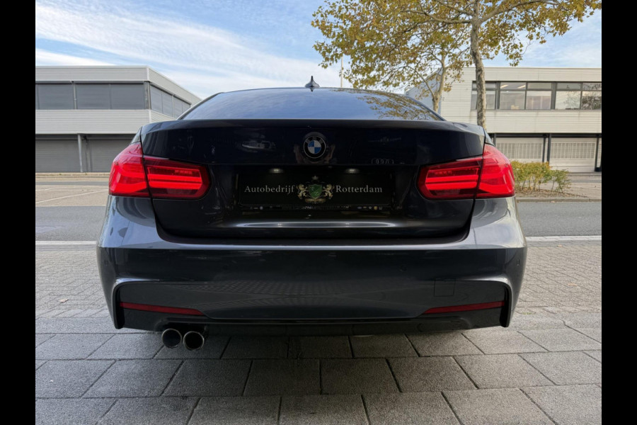 BMW 3-serie 320i M Performance CARPLAY/LED/CAM/M18/LEER/NAVI