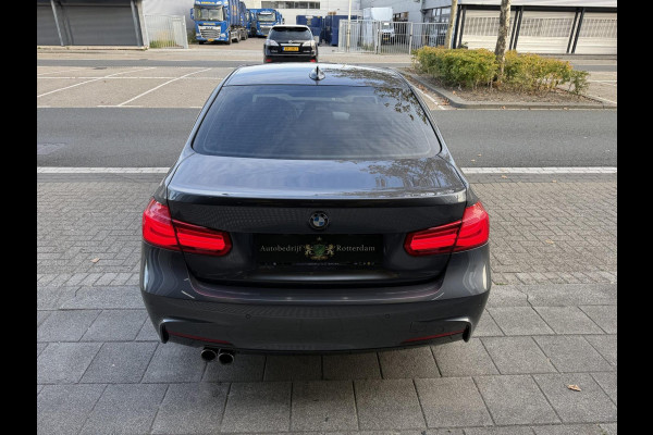 BMW 3-serie 320i M Performance CARPLAY/LED/CAM/M18/LEER/NAVI