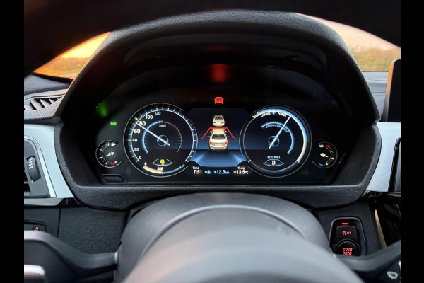 BMW 3-serie 320i M Performance CARPLAY/LED/CAM/M18/LEER/NAVI