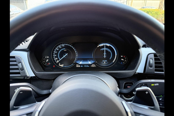 BMW 3-serie 320i M Performance CARPLAY/LED/CAM/M18/LEER/NAVI
