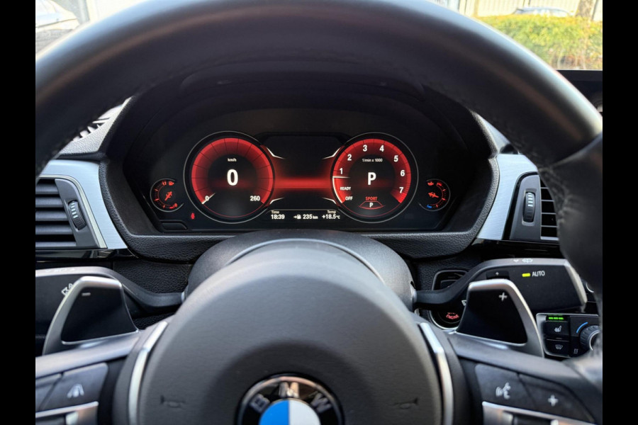 BMW 3-serie 320i M Performance CARPLAY/LED/CAM/M18/LEER/NAVI