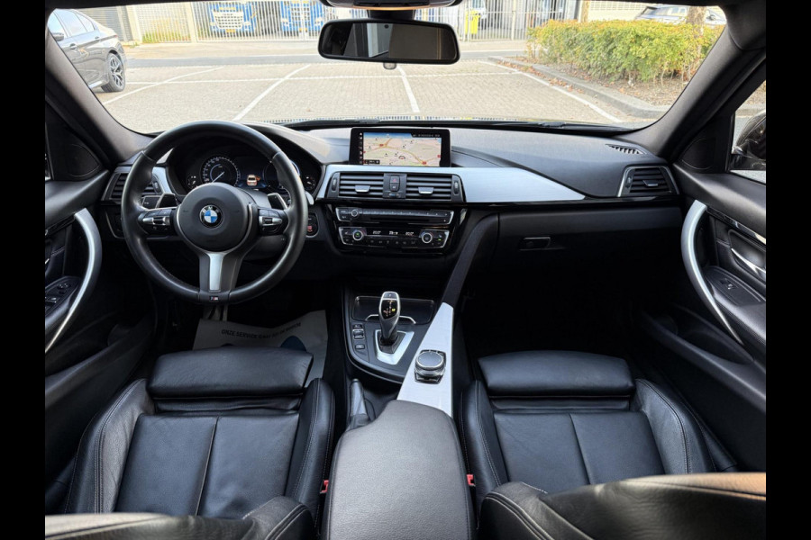 BMW 3-serie 320i M Performance CARPLAY/LED/CAM/M18/LEER/NAVI