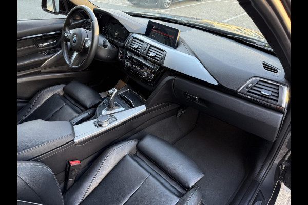BMW 3-serie 320i M Performance CARPLAY/LED/CAM/M18/LEER/NAVI