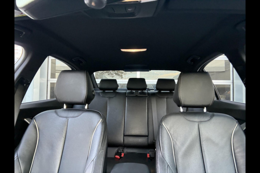 BMW 3-serie 320i M Performance CARPLAY/LED/CAM/M18/LEER/NAVI