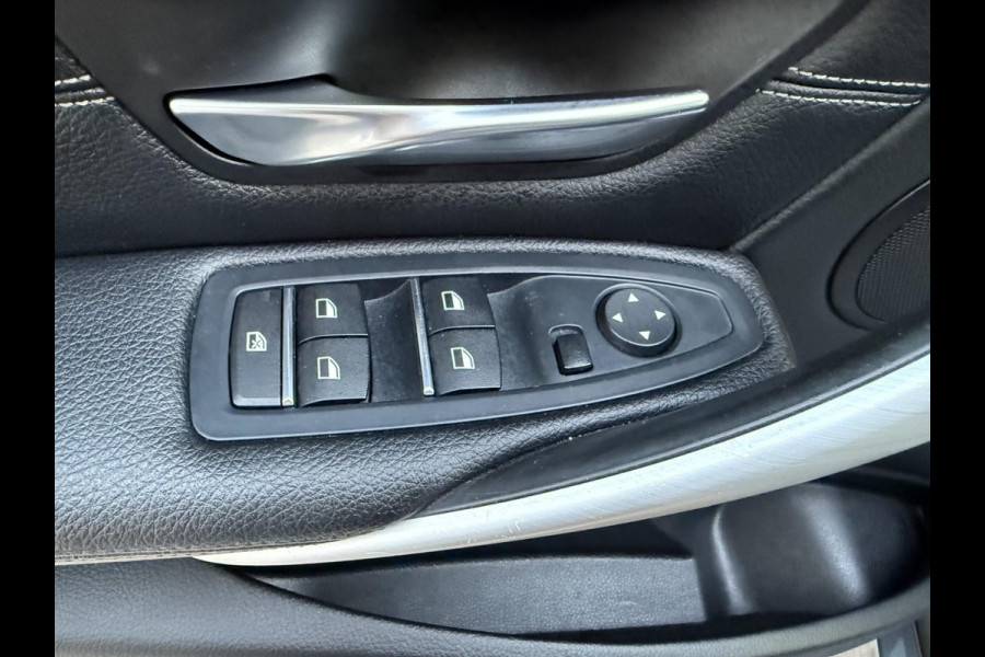 BMW 3-serie 320i M Performance CARPLAY/LED/CAM/M18/LEER/NAVI