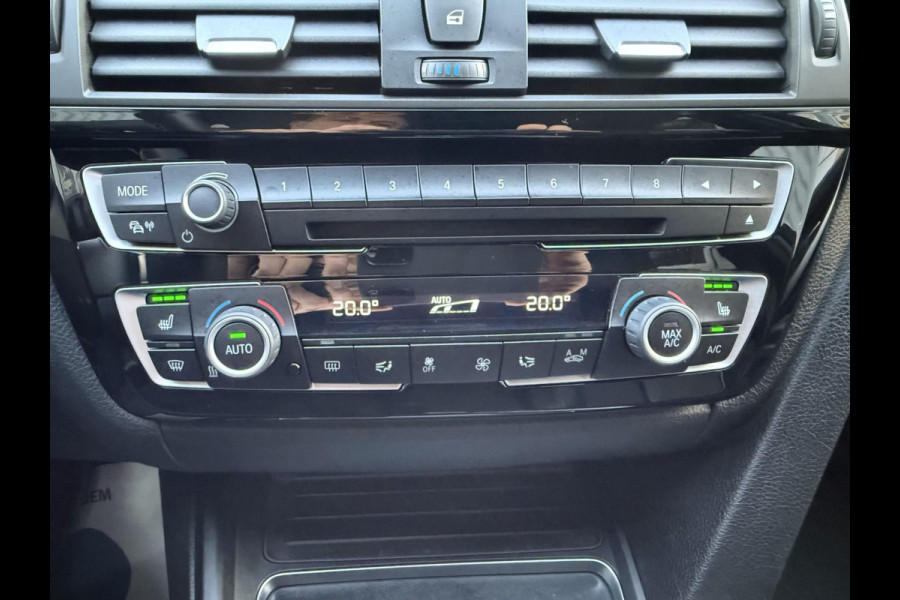 BMW 3-serie 320i M Performance CARPLAY/LED/CAM/M18/LEER/NAVI