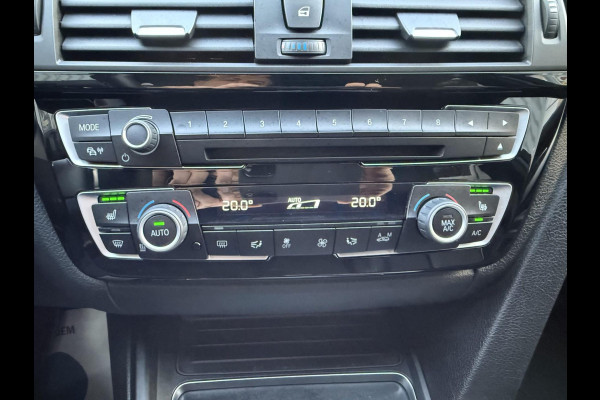 BMW 3-serie 320i M Performance CARPLAY/LED/CAM/M18/LEER/NAVI