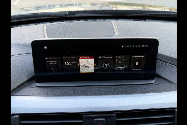 BMW 3-serie 320i M Performance CARPLAY/LED/CAM/M18/LEER/NAVI