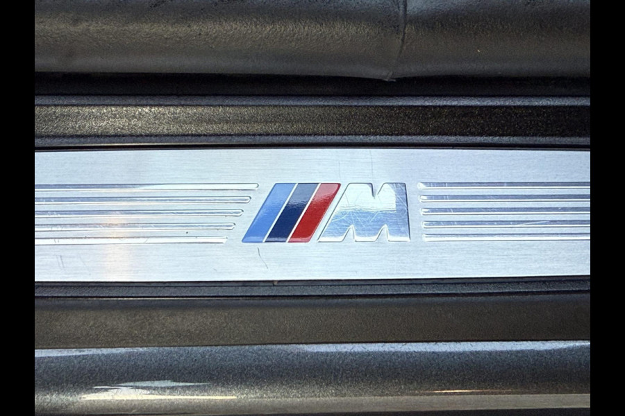 BMW 3-serie 320i M Performance CARPLAY/LED/CAM/M18/LEER/NAVI