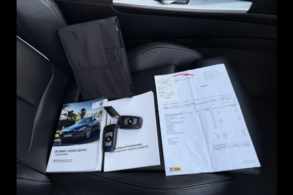 BMW 3-serie 320i M Performance CARPLAY/LED/CAM/M18/LEER/NAVI