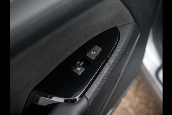 Kia Sportage 1.6 T-GDi Hybrid GT-PlusLine | Stoel-/stuurverwarming | Navi | Schuif-/kanteldak | Carplay | 360 camera