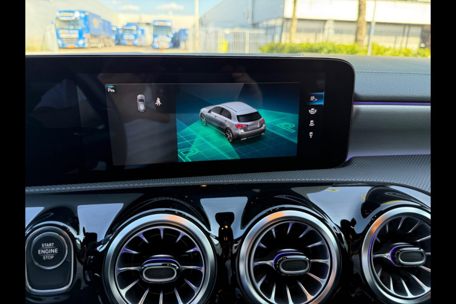 Mercedes-Benz A-Klasse 250 e AMG LED/PDC/CAM/NAVI/LEER/LMV19