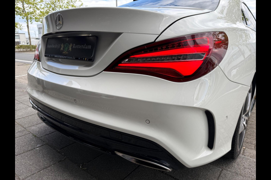 Mercedes-Benz CLA-Klasse 200 AMG PDC/CAM/LMV18/LEER/NAV/PANO