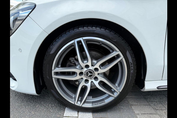 Mercedes-Benz CLA-Klasse 200 AMG PDC/CAM/LMV18/LEER/NAV/PANO