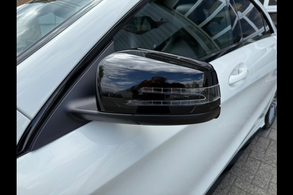 Mercedes-Benz CLA-Klasse 200 AMG PDC/CAM/LMV18/LEER/NAV/PANO
