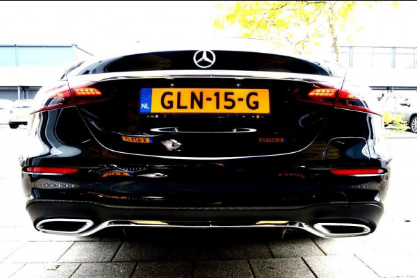 Mercedes-Benz E-Klasse 300 e AMG LEDER/NAVI/PANO/BURMESTER®