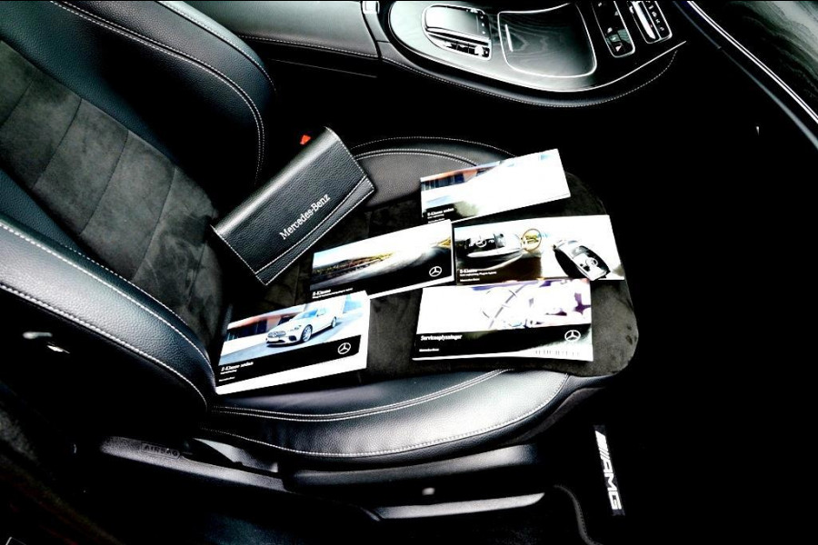 Mercedes-Benz E-Klasse 300 e AMG LEDER/NAVI/PANO/BURMESTER®
