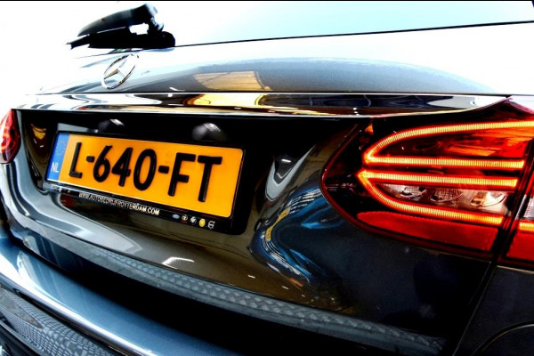 Mercedes-Benz C-Klasse Estate 300 e AMG 360º/LEER/NAVI/PANO