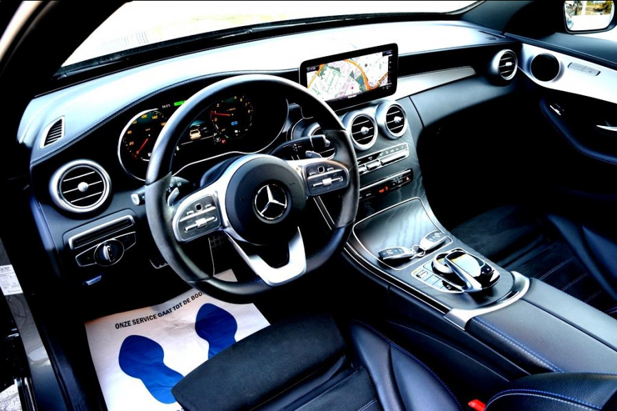 Mercedes-Benz C-Klasse Estate 300 e AMG 360º/LEER/NAVI/PANO