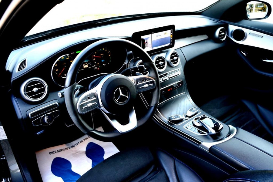 Mercedes-Benz C-Klasse Estate 300 e AMG 360º/LEER/NAVI/PANO