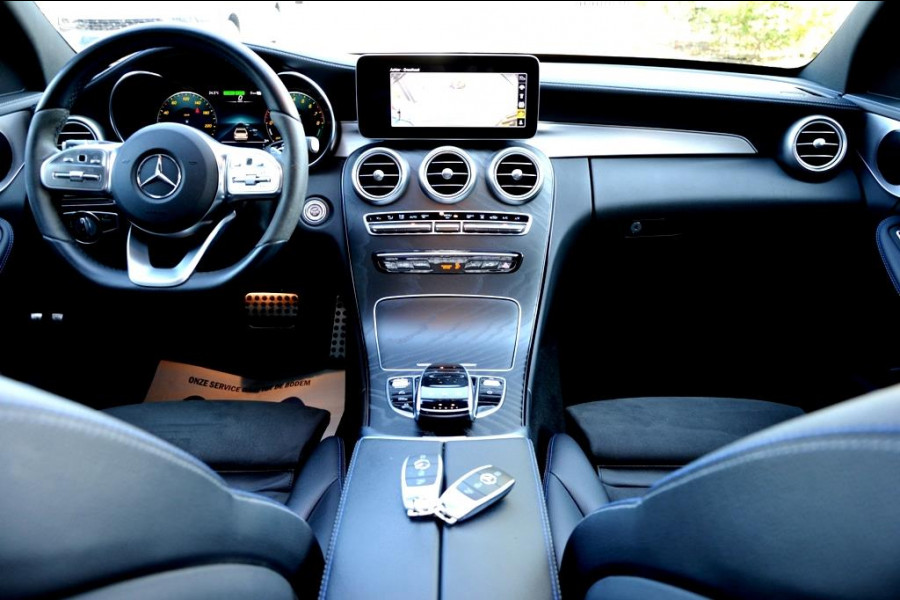 Mercedes-Benz C-Klasse Estate 300 e AMG 360º/LEER/NAVI/PANO