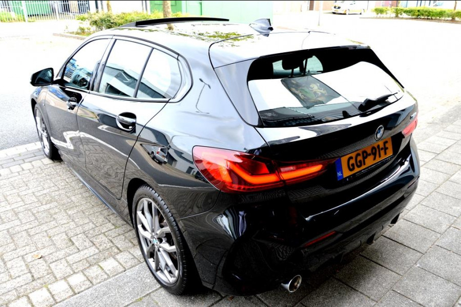 BMW 1-serie 118i High Executive M-Sport LMV18/CAM/NAVI/PANO
