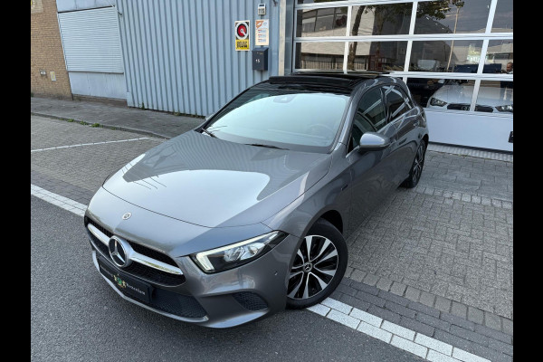 Mercedes-Benz A-Klasse 250 e AMG LED/PDC/CAM/LEER/NAVI/PANO