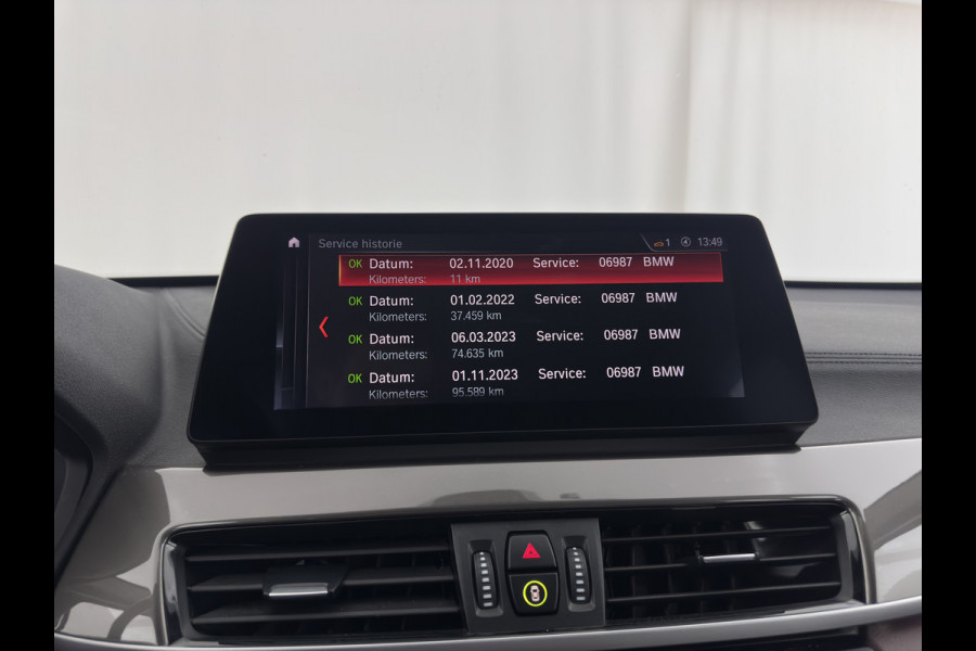 BMW X1 xDrive25e X-Line eDrive Edition AWD (Plug-In) (INCL-BTW) Aut * LUXURY-LEATHER | HEAD-UP | LEATHER-FABRIC | FULL-LED | NAVI-FULLMAP | HEATED-SPORTSEATS | AMBIENT-LIGHT |  ECC | PDC |  18''ALU*