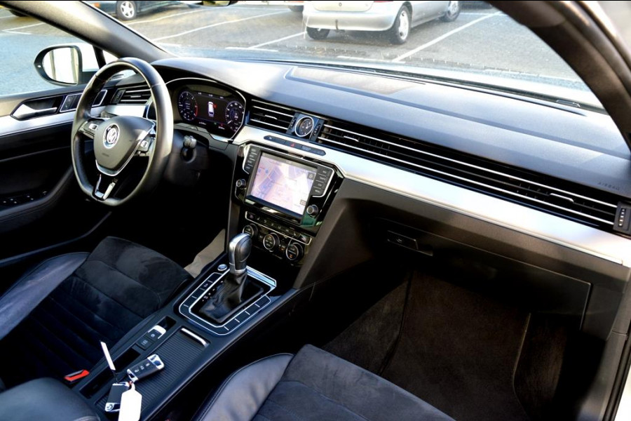 Volkswagen Passat Variant Highline R LEER/NAV/360º CAM/PANO